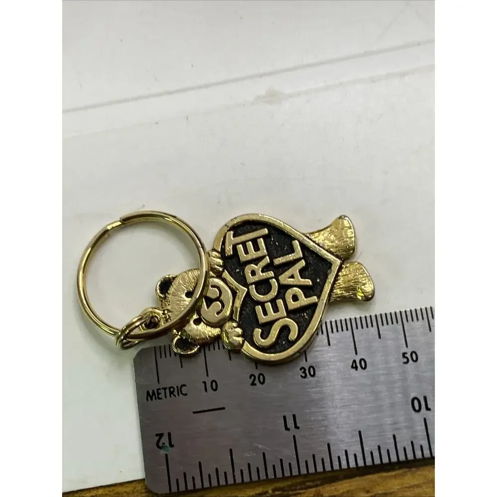 Vintage Gold Tone Bear Secret Pal Keychain